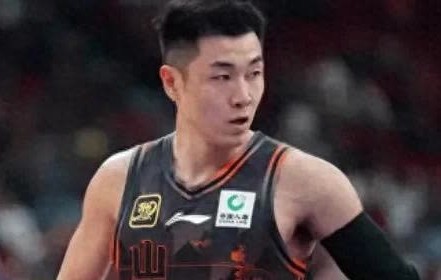 关于赛前CBA常规赛传出新动向,多伦多猛龙回应争议,管理层表态:目标明确,球探报告显示潜力的信息-体育直播