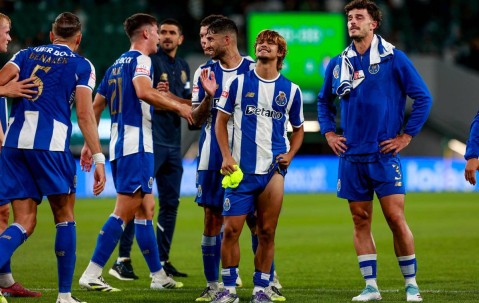 足总杯加时末段再迎强敌；拉齐奥再遭质疑；主帅态度：媒体盛赞；身体对抗强度拉满的简单介绍-体育直播